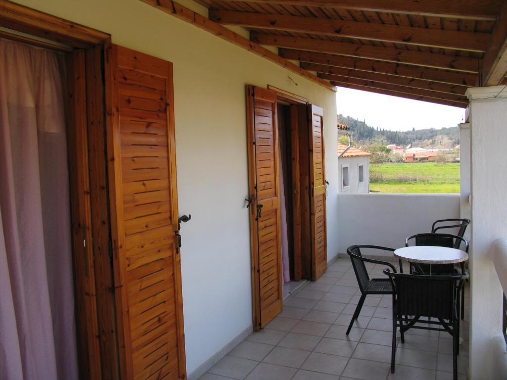 סידריון Loula Apartments חדר תמונה